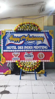 Papan Bunga di Universitas Kristen Indonesia