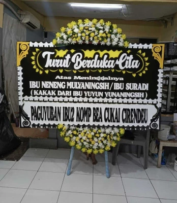 Papan Bunga di Universitas Kristen Indonesia